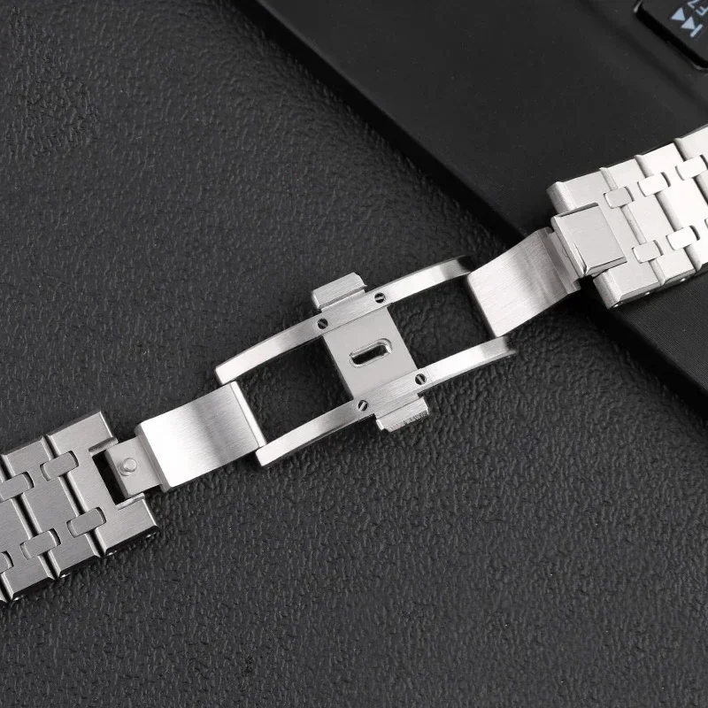 AP 15400、15703、AP ROYAL OAK、オー - Audemars Piguet Watch Royal Oak のレビューと価格